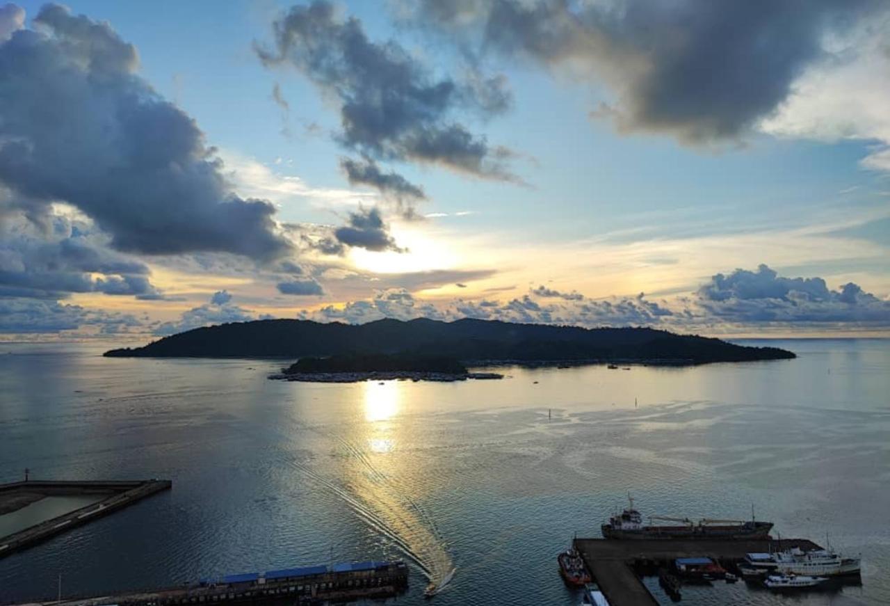 فندق Jesselton Quay Sea View كوتا كينابالو المظهر الخارجي الصورة